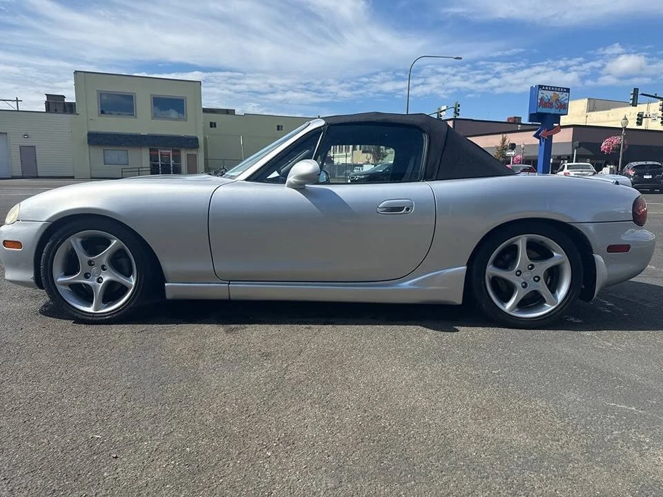 2003 Mazda NB MX-5 Miata - Image 3 of 20