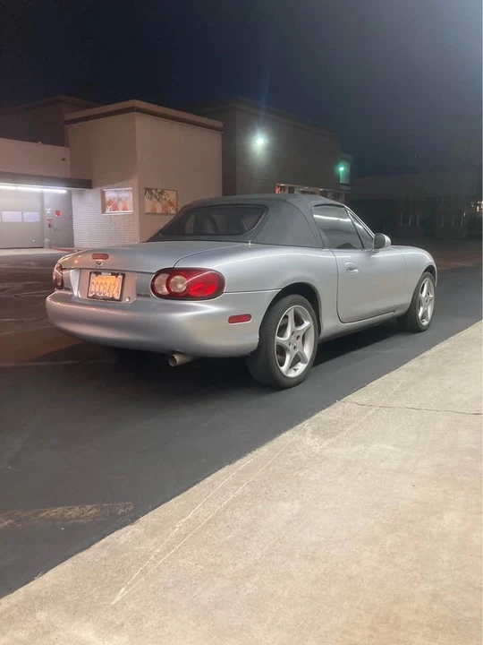 2003 Mazda NB MX-5 Miata - Image 5 of 8