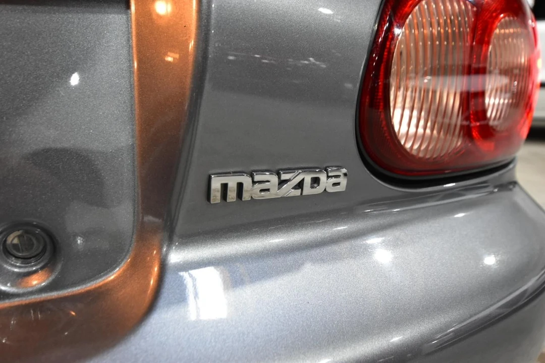 2003 Mazda NB MX-5 Miata - Image 9 of 31