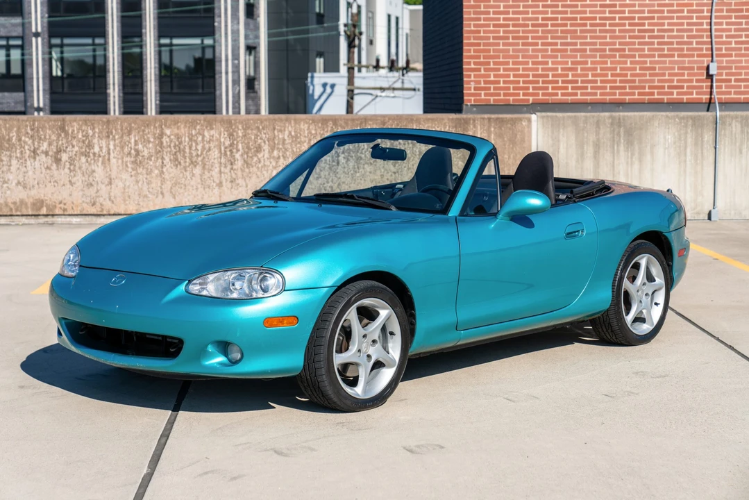 2003 Mazda NB MX-5 Miata - Image 2 of 31