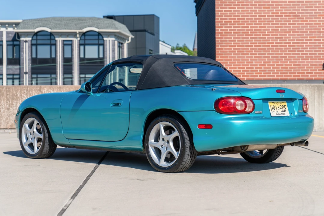 2003 Mazda NB MX-5 Miata - Image 16 of 31