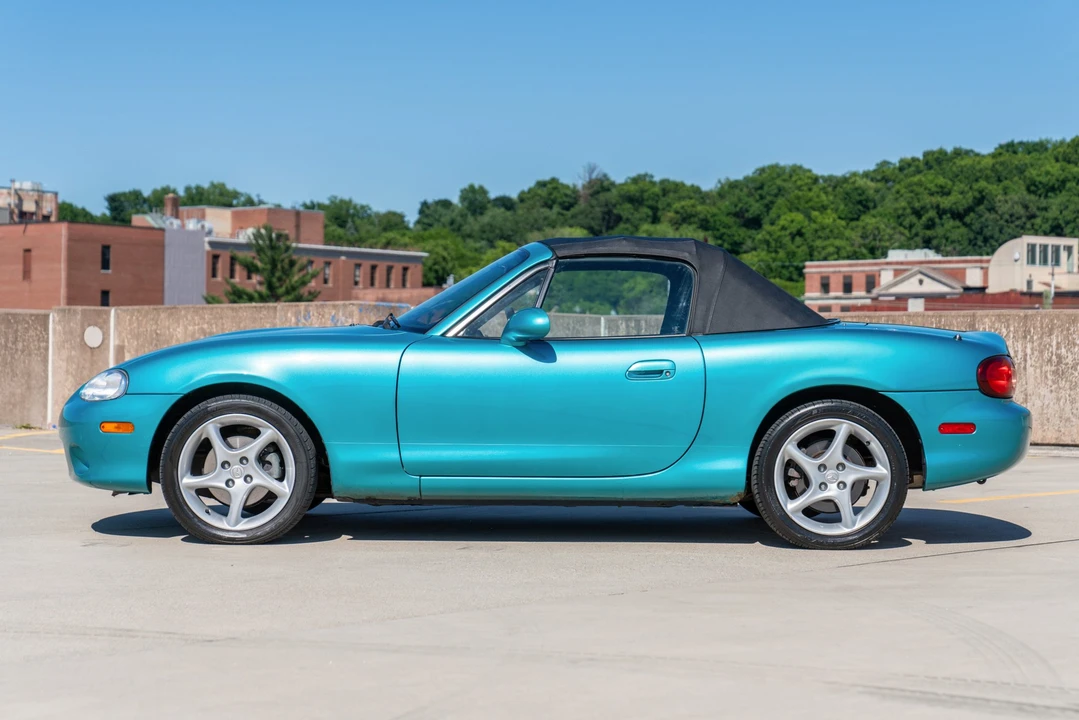 2003 Mazda NB MX-5 Miata - Image 17 of 31