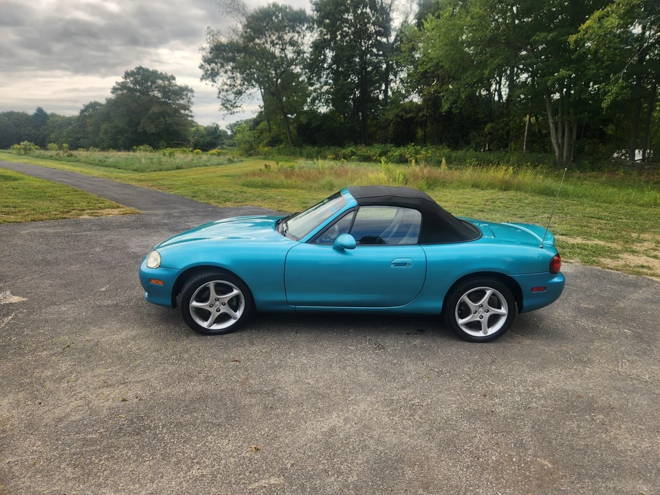2003 Mazda NB MX-5 Miata - Image 4 of 31