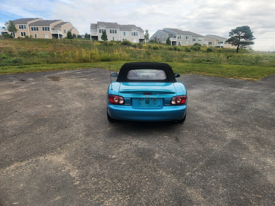 2003 Mazda NB MX-5 Miata - Image 6 of 31