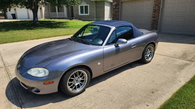 2003 Mazda MX-5 Miata Shinsen Edition
