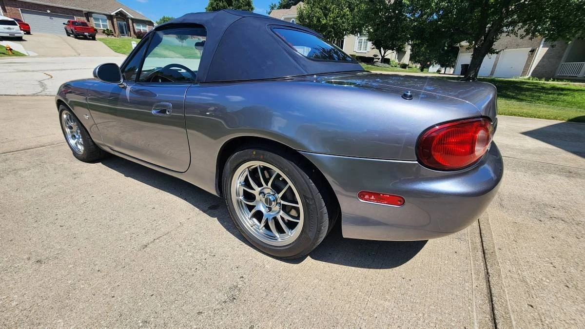 2003 Mazda NB MX-5 Miata - Image 7 of 22