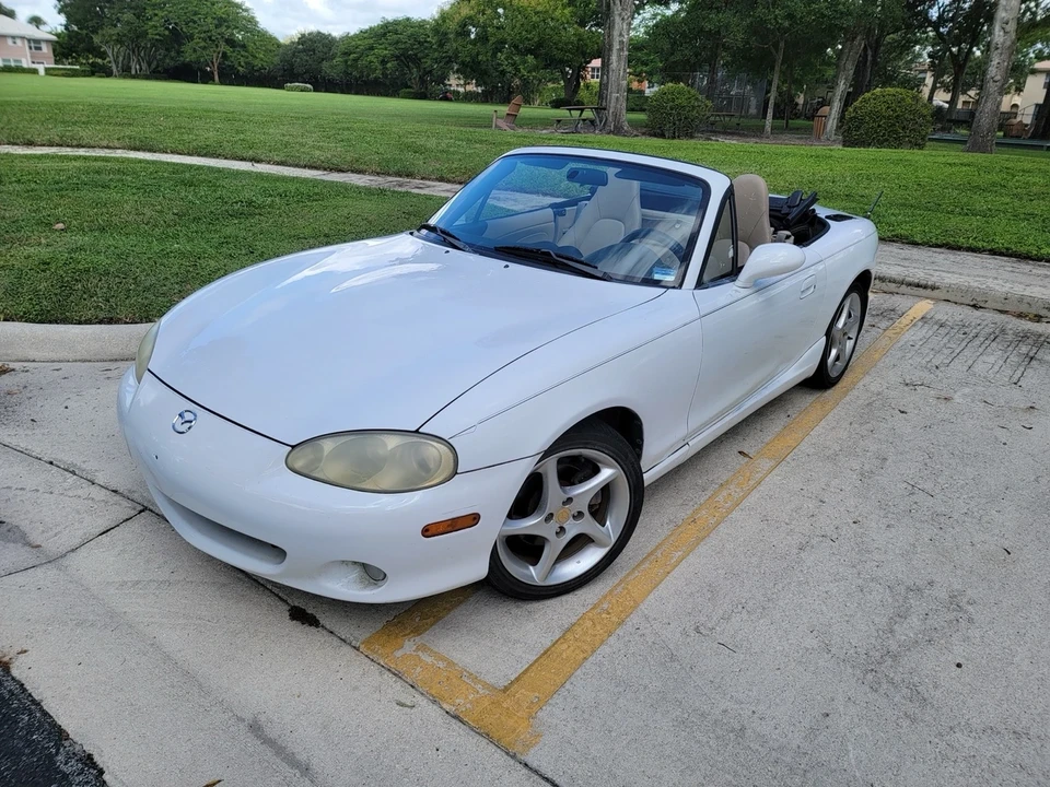 2003 Mazda NB MX-5 Miata - Image 4 of 19