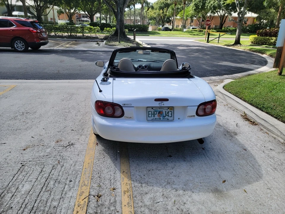 2003 Mazda NB MX-5 Miata - Image 3 of 19