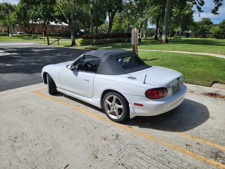 2003 Mazda NB MX-5 Miata - Image 6 of 19
