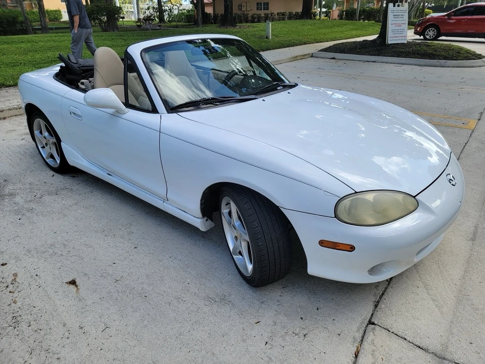 2003 Mazda NB MX-5 Miata - Image 7 of 19