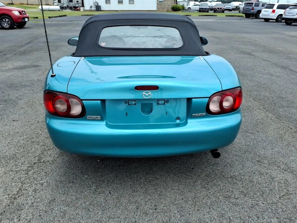 2003 Mazda NB MX-5 Miata - Image 5 of 13