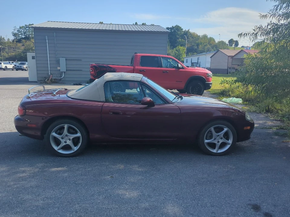 2003 Mazda NB MX-5 Miata - Image 5 of 5