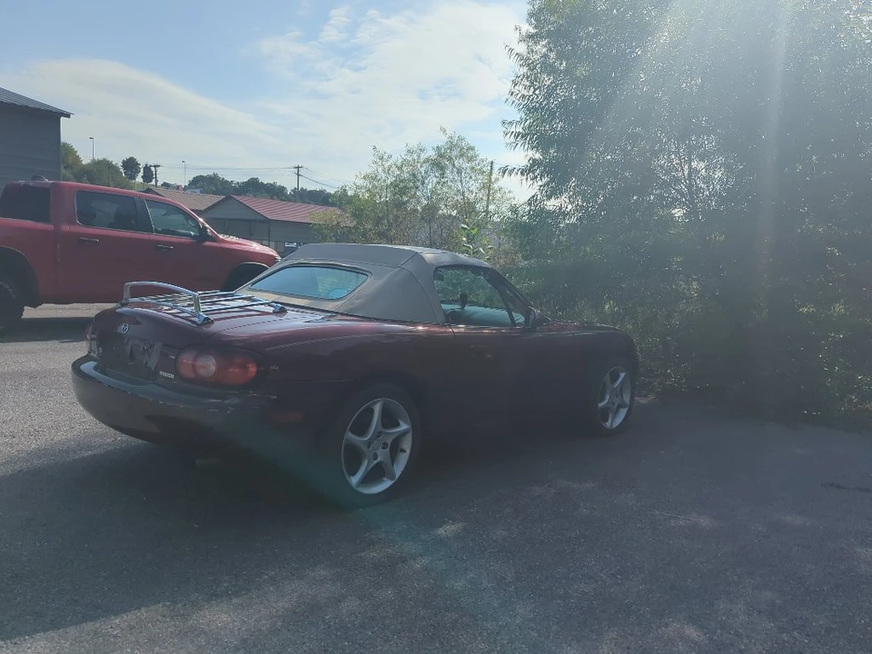 2003 Mazda NB MX-5 Miata - Image 4 of 5