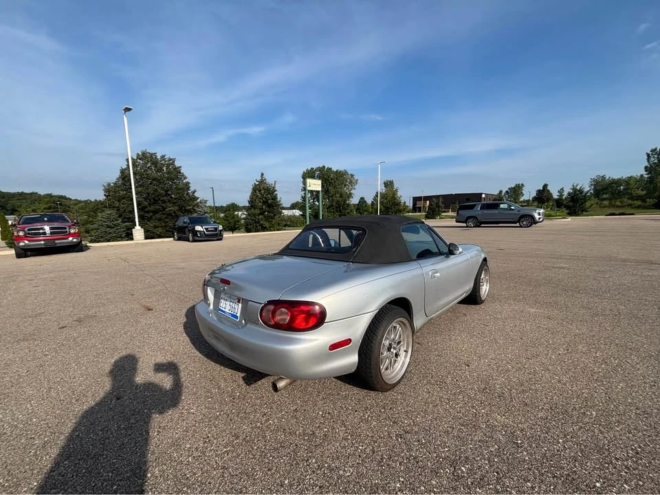 2003 Mazda NB MX-5 Miata - Image 5 of 11