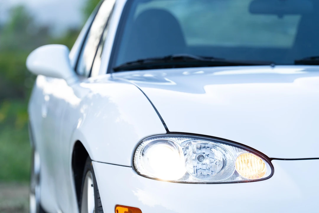 2003 Mazda NB MX-5 Miata - Image 26 of 31