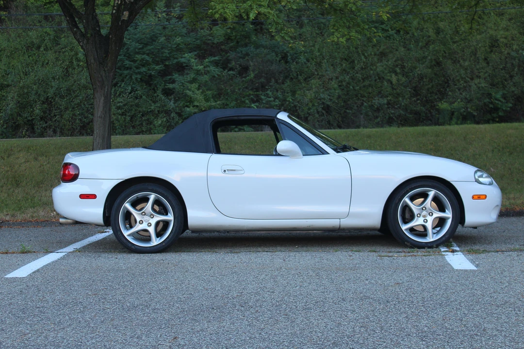 2003 Mazda NB MX-5 Miata - Image 24 of 31