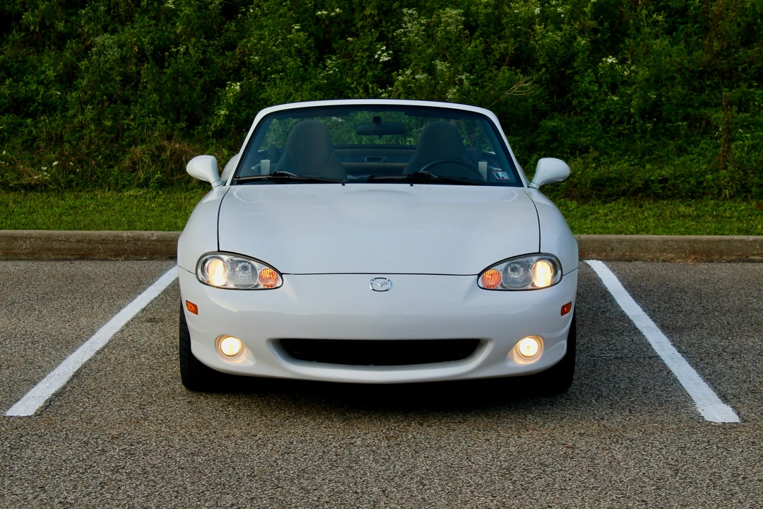 2003 Mazda NB MX-5 Miata - Image 8 of 31