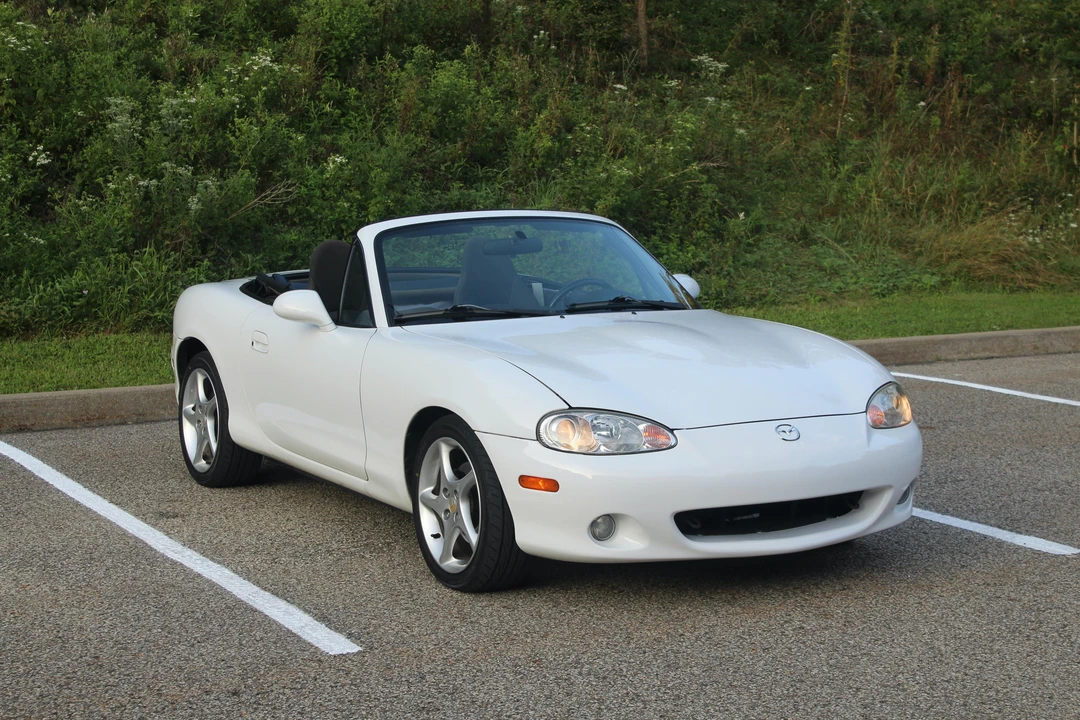 2003 Mazda NB MX-5 Miata - Image 16 of 31
