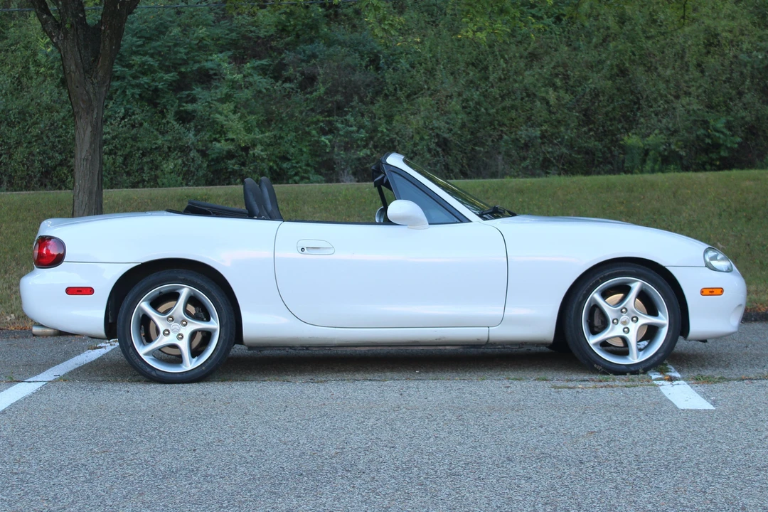 2003 Mazda NB MX-5 Miata - Image 3 of 31