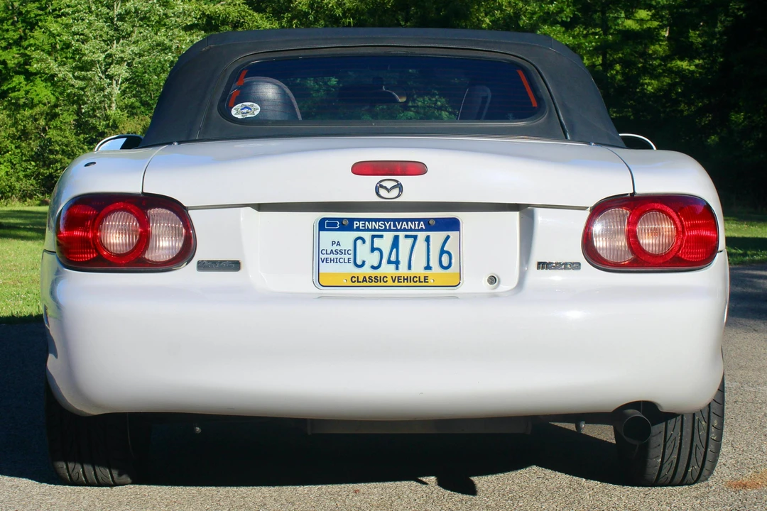2003 Mazda NB MX-5 Miata - Image 5 of 31