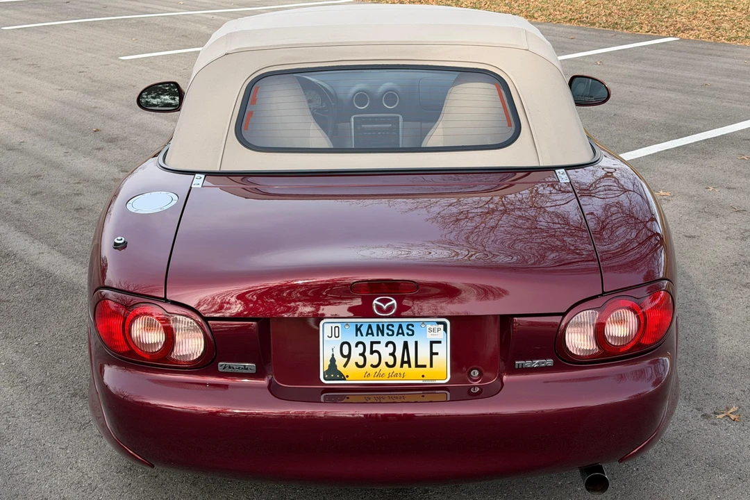 2003 Mazda NB MX-5 Miata - Image 5 of 31