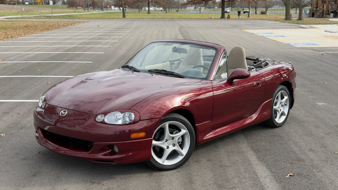 2003 Mazda NB MX-5 Miata - Image 6 of 31