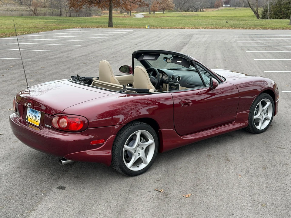 2003 Mazda NB MX-5 Miata - Image 9 of 31