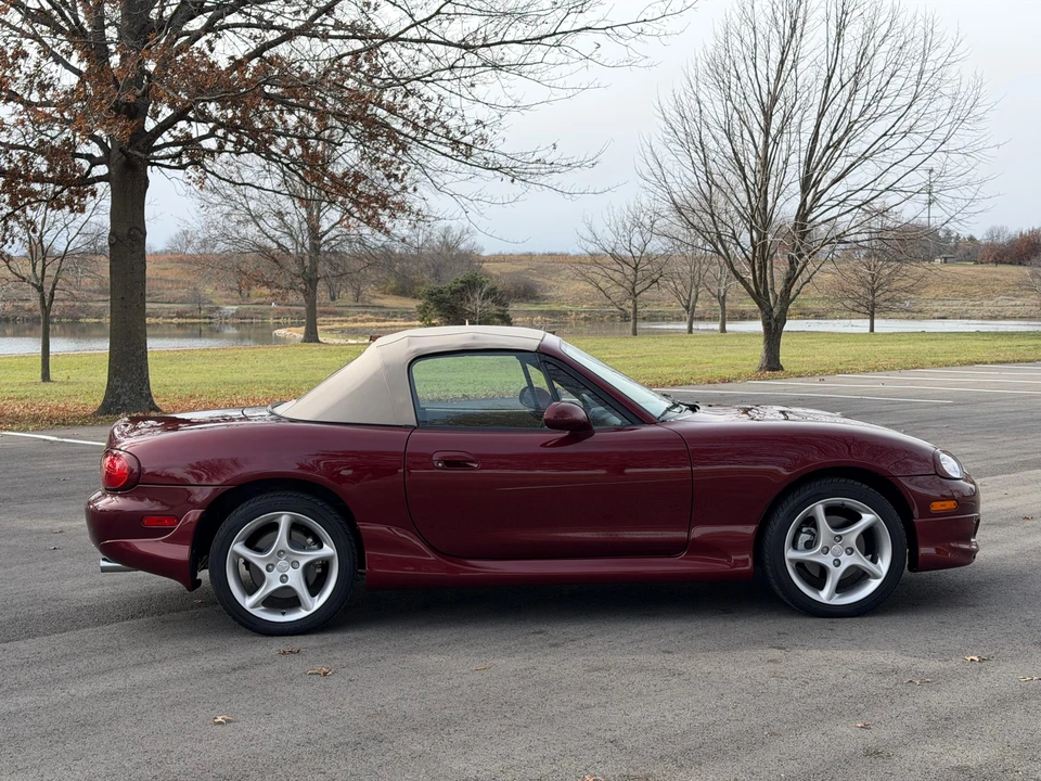2003 Mazda NB MX-5 Miata - Image 25 of 31