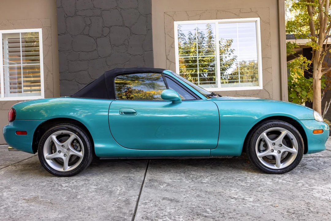 2003 Mazda NB MX-5 Miata - Image 3 of 31
