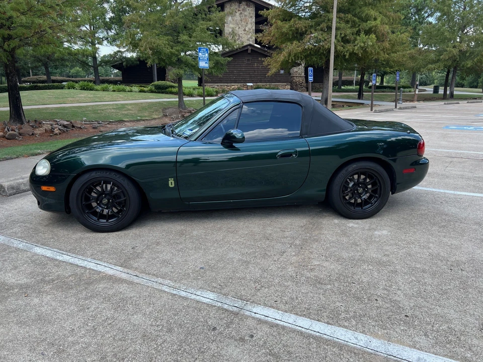 2003 Mazda NB MX-5 Miata - Image 3 of 31