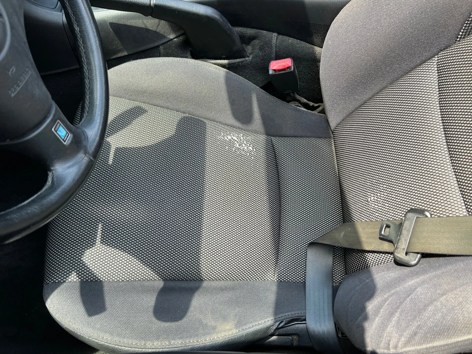 2003 Mazda NB MX-5 Miata - Image 27 of 31