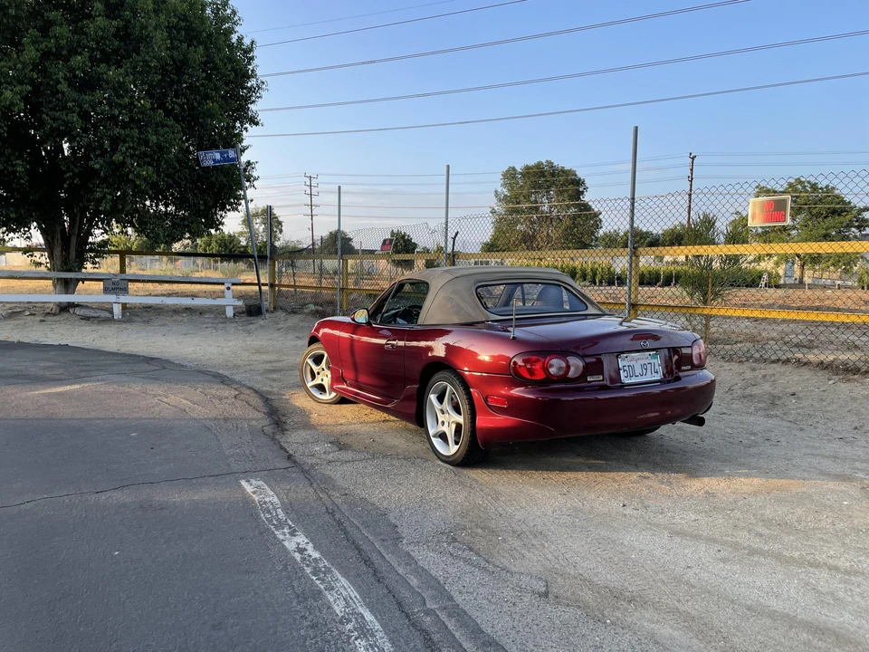 2003 Mazda NB MX-5 Miata - Image 8 of 18