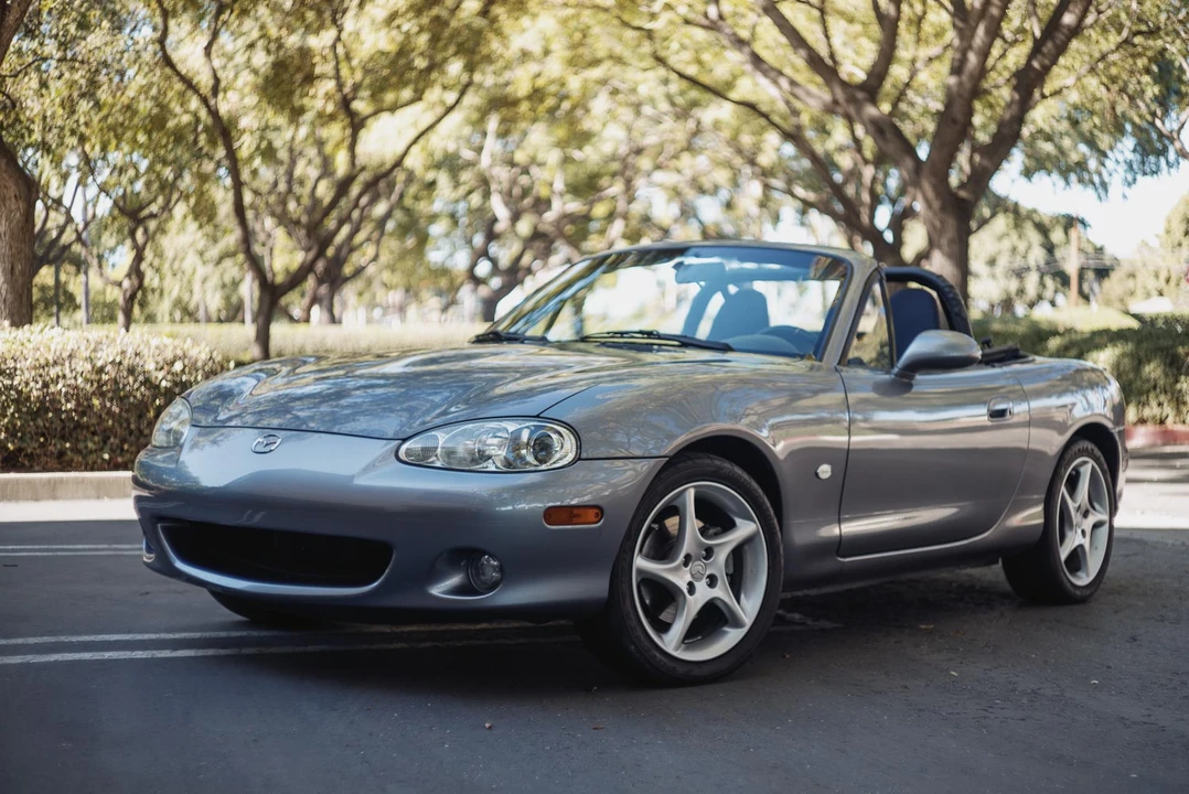 2003 Mazda NB MX-5 Miata - Image 4 of 31