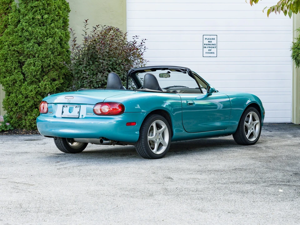2003 Mazda NB MX-5 Miata - Image 6 of 31