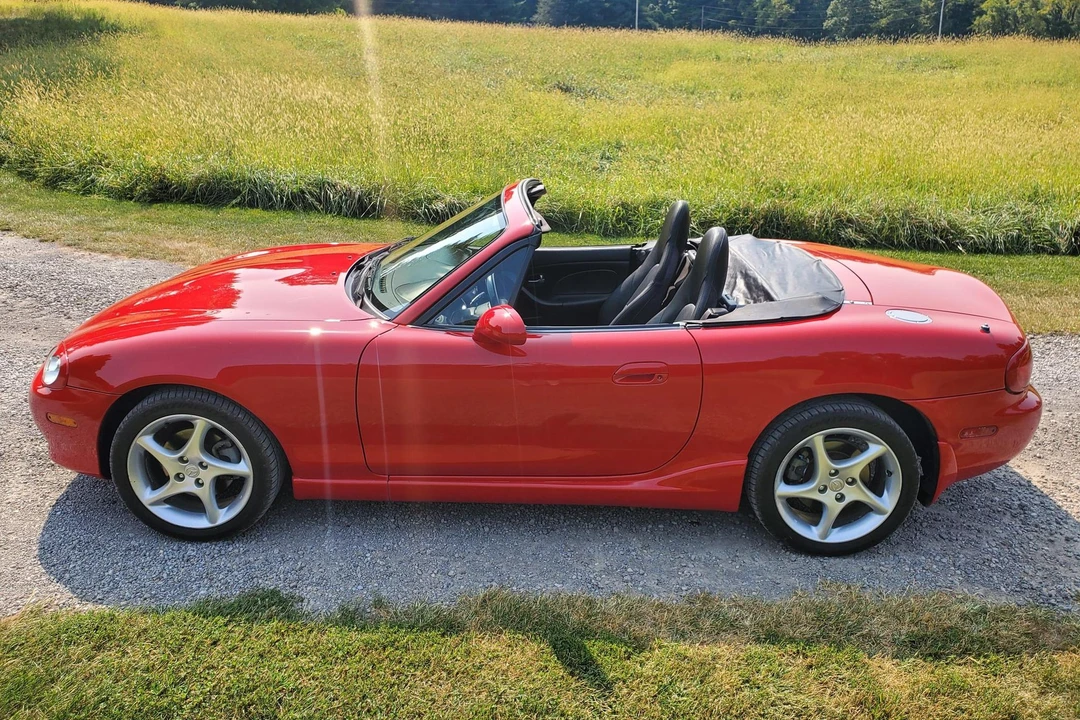 2003 Mazda NB MX-5 Miata - Image 3 of 31