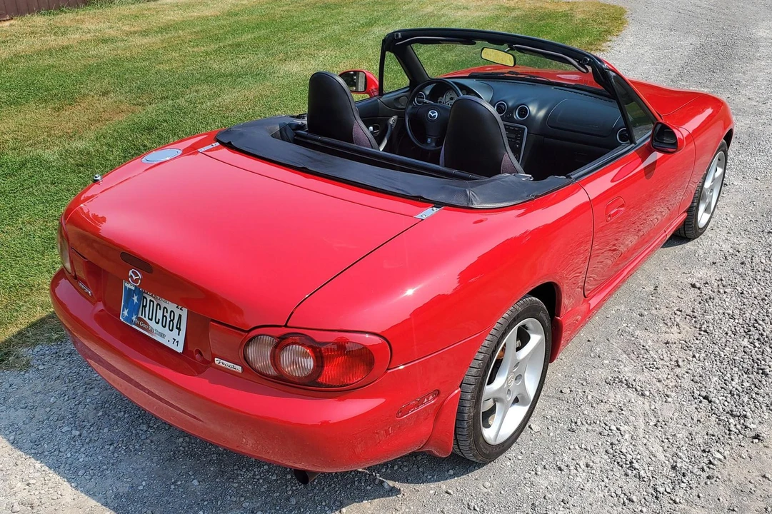 2003 Mazda NB MX-5 Miata - Image 4 of 31