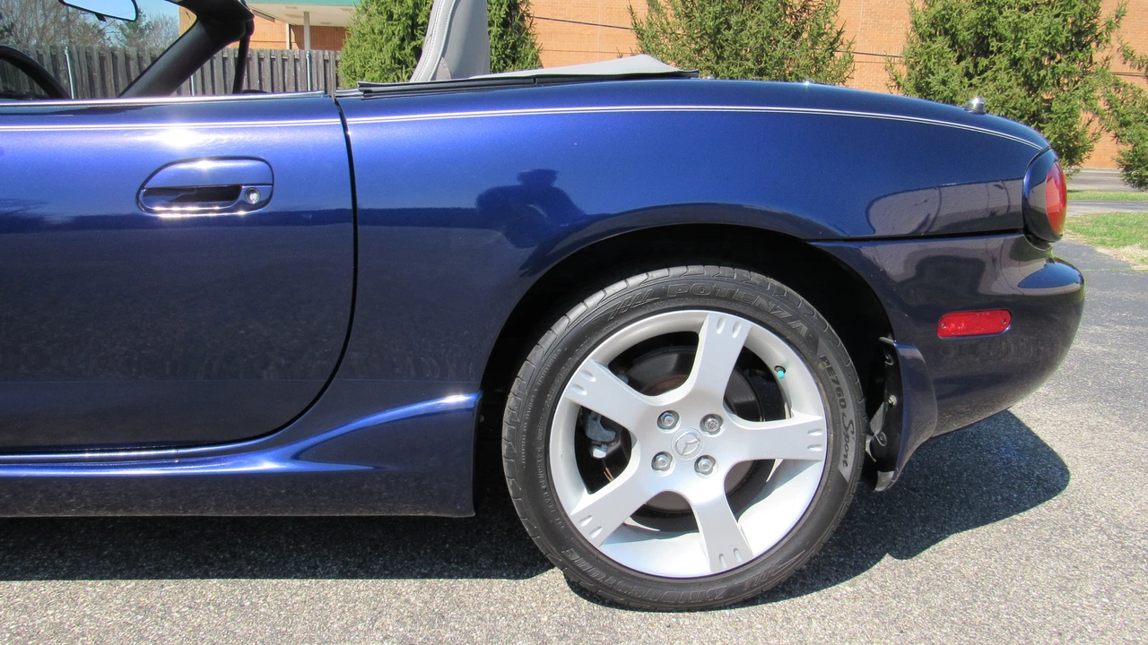 2003 Mazda NB MX-5 Miata - Image 28 of 31