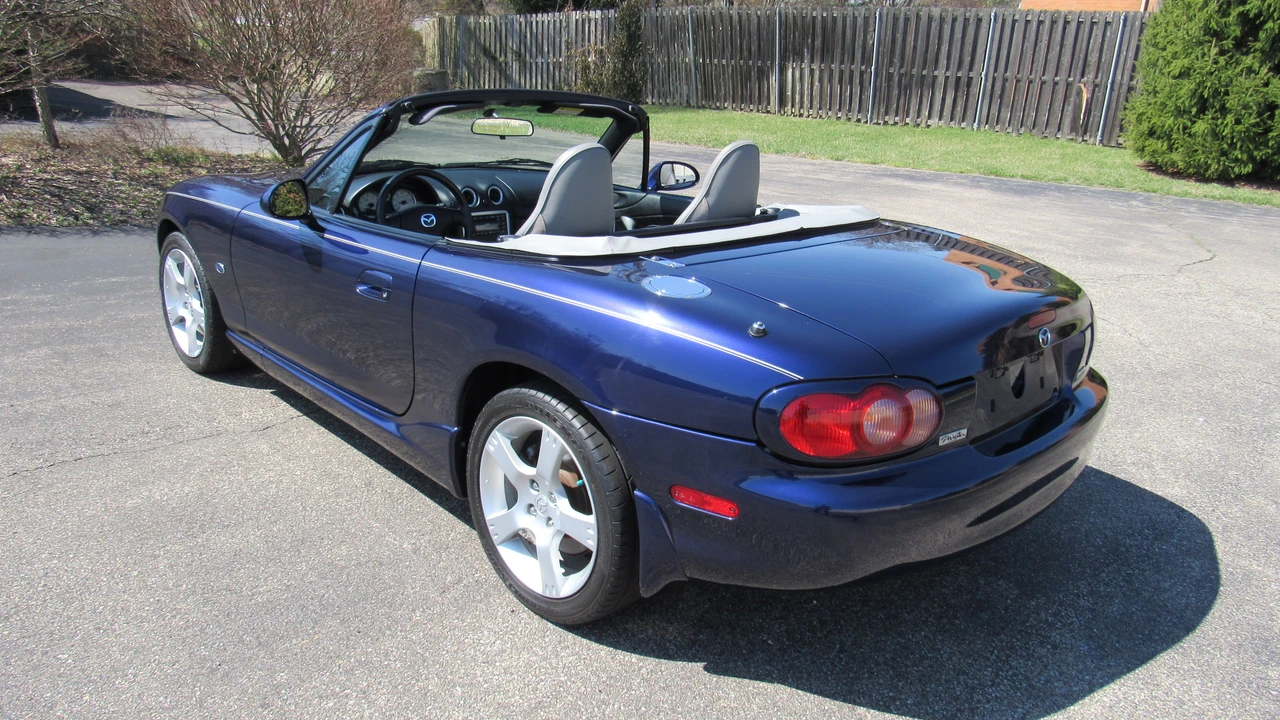 2003 Mazda NB MX-5 Miata - Image 23 of 31