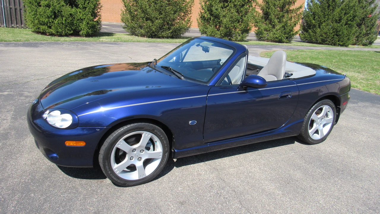 2003 Mazda NB MX-5 Miata - Image 4 of 31