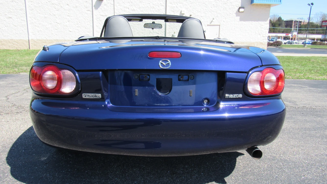 2003 Mazda NB MX-5 Miata - Image 21 of 31