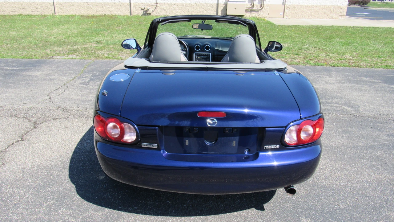 2003 Mazda NB MX-5 Miata - Image 22 of 31