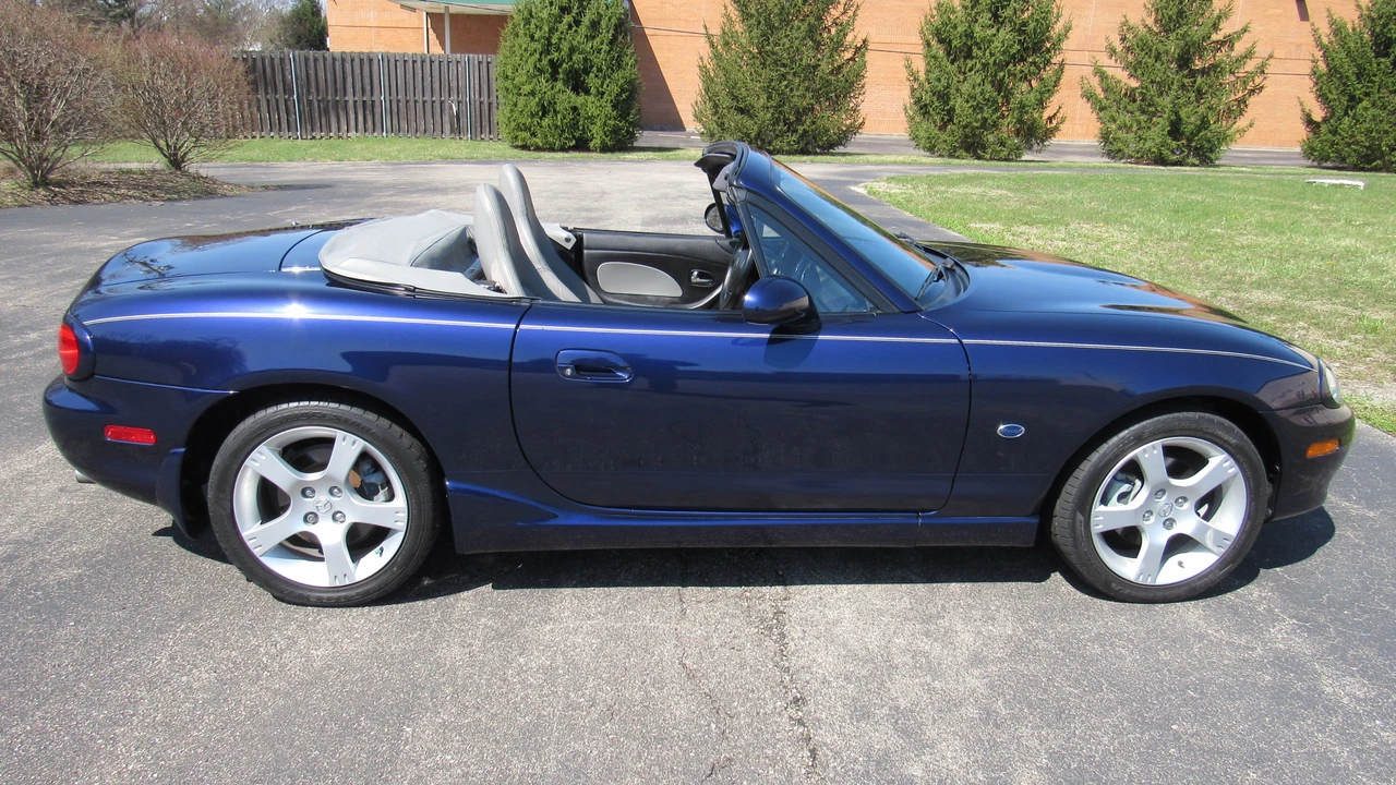 2003 Mazda NB MX-5 Miata - Image 16 of 31
