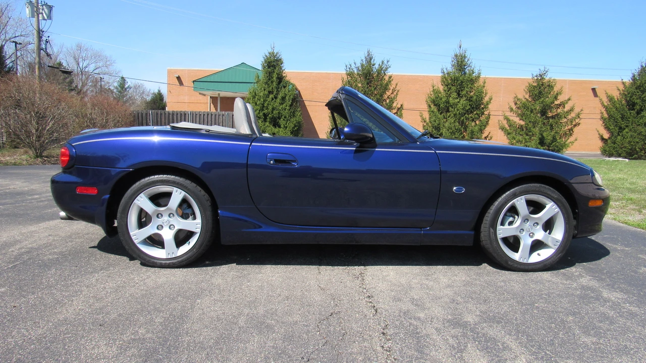 2003 Mazda NB MX-5 Miata - Image 15 of 31