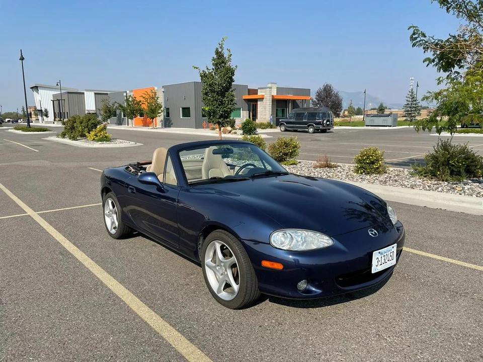 2003 Mazda NB MX-5 Miata - Image 9 of 10