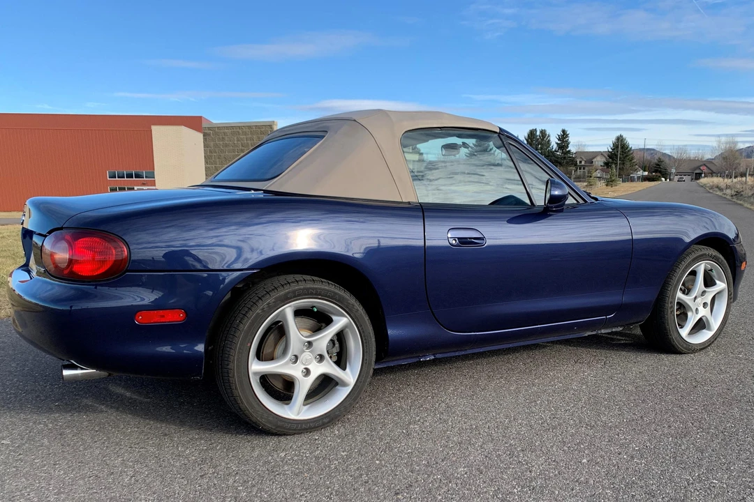 2003 Mazda NB MX-5 Miata - Image 4 of 10