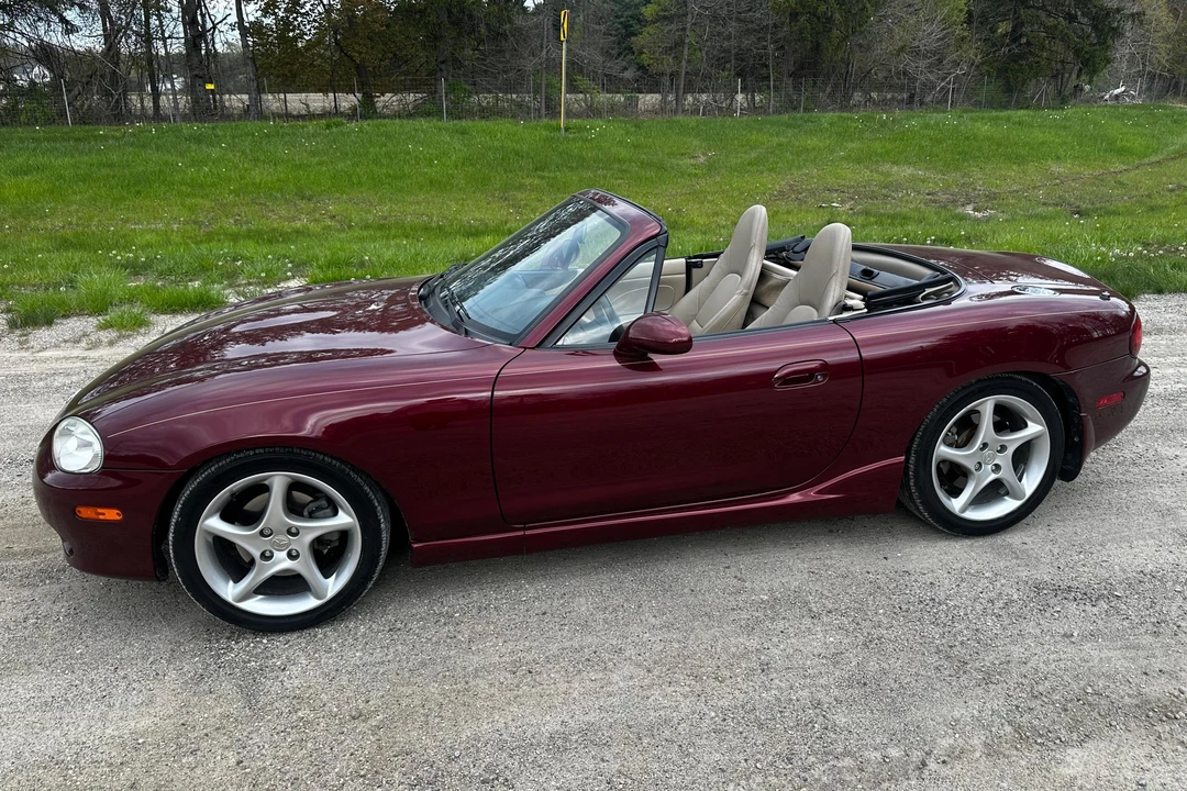 2003 Mazda NB MX-5 Miata - Image 2 of 31