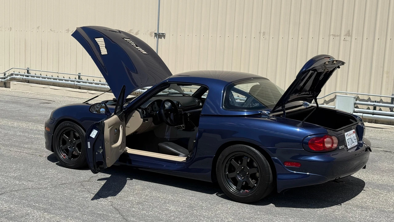 2003 Mazda NB MX-5 Miata - Image 10 of 31