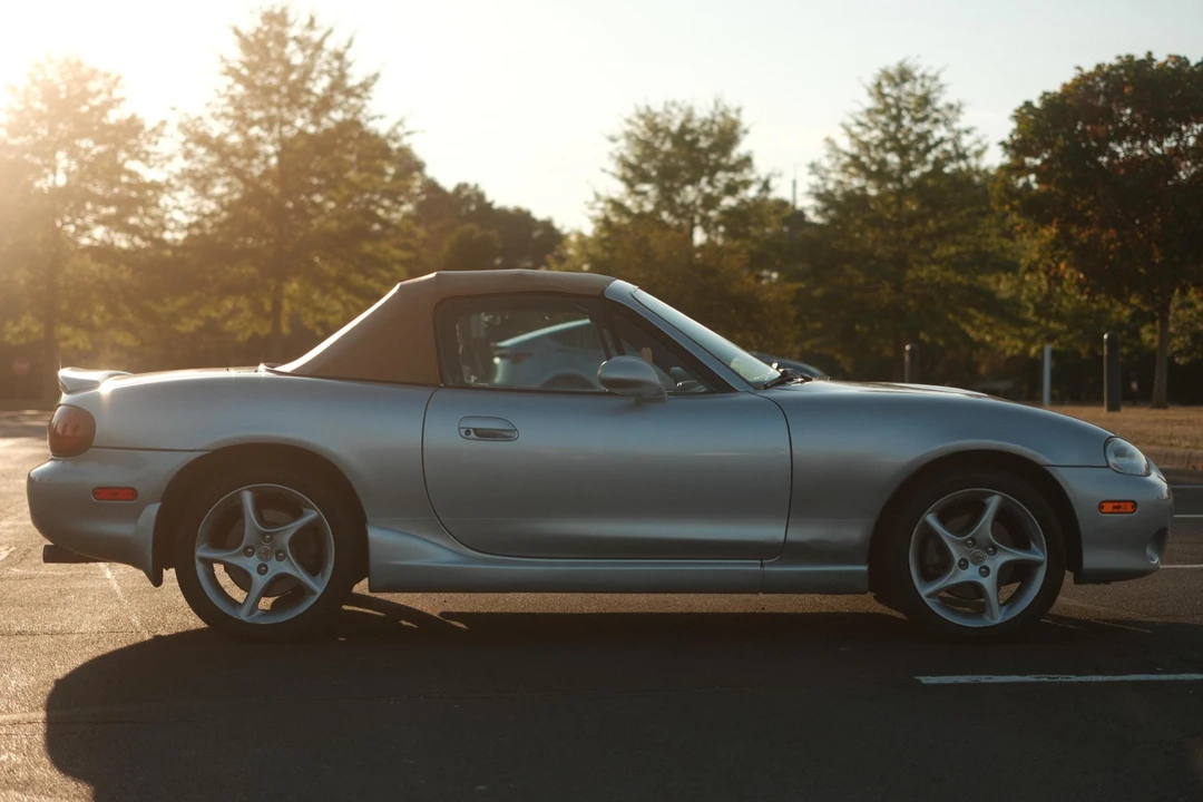 2003 Mazda NB MX-5 Miata - Image 3 of 21