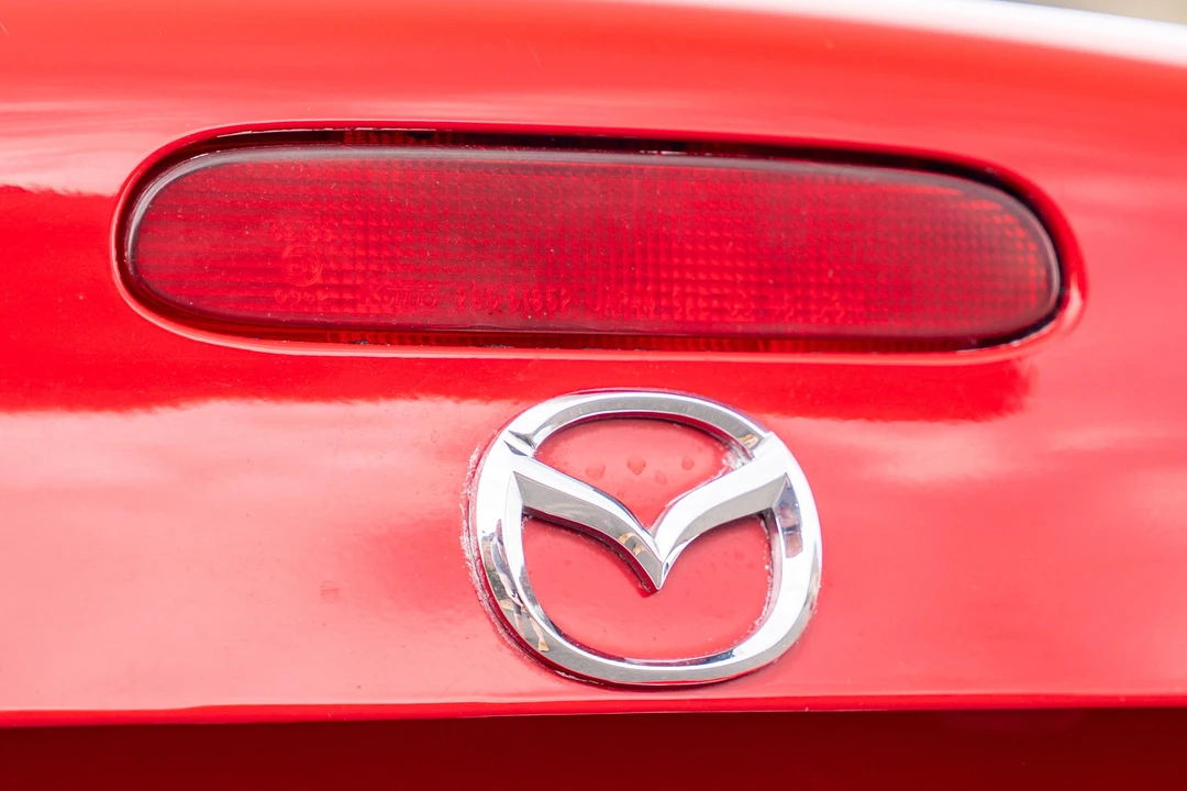 2003 Mazda NB MX-5 Miata - Image 22 of 31