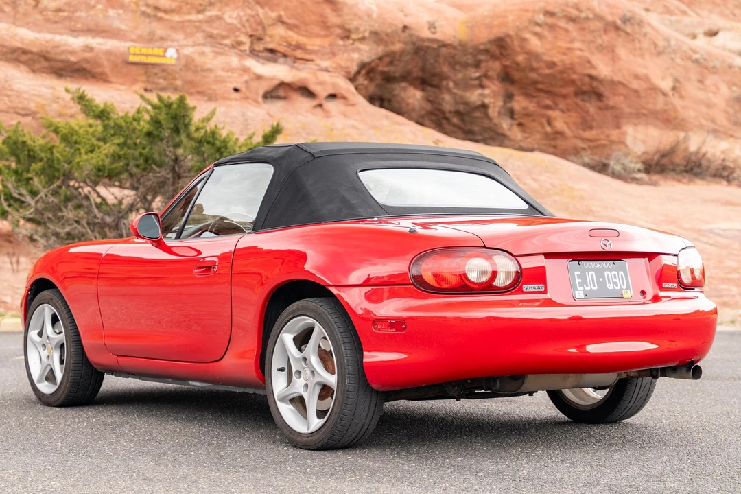2003 Mazda NB MX-5 Miata - Image 4 of 31